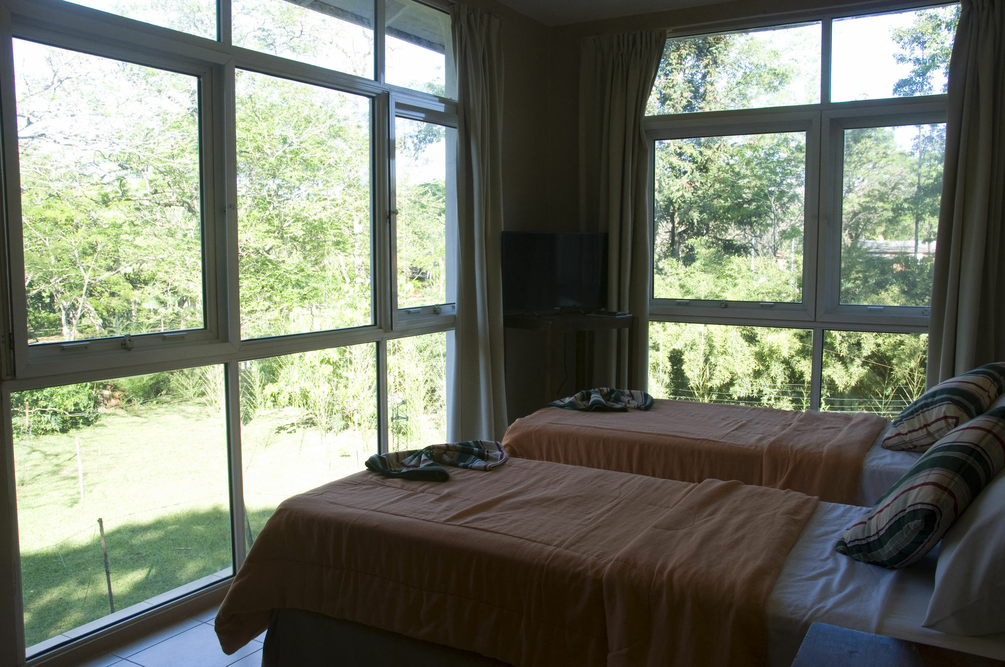 Tangoinn Club Iguazu Party Luxury Hostel Puerto Iguazú Kültér fotó