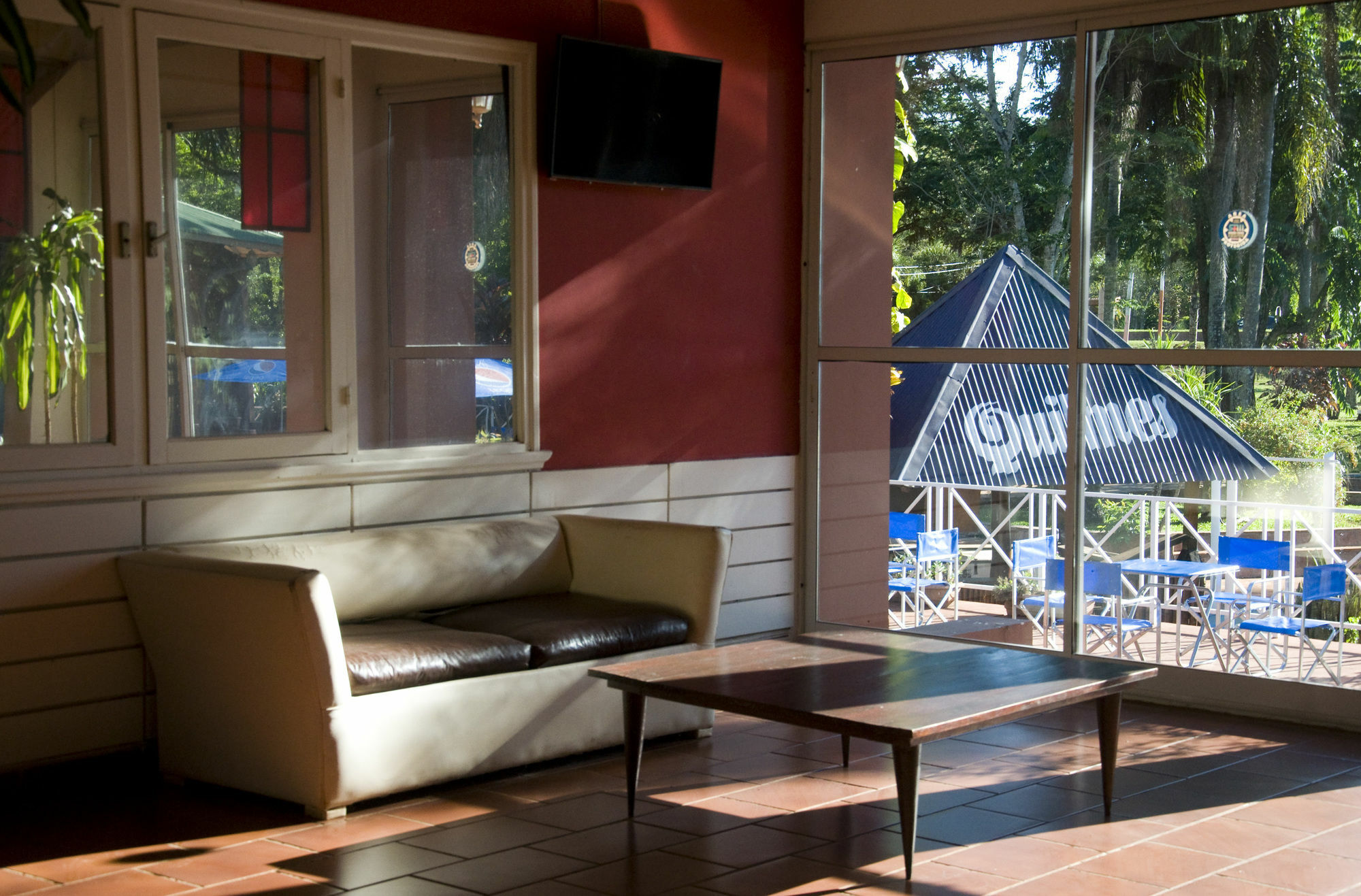 Tangoinn Club Iguazu Party Luxury Hostel Puerto Iguazú Kültér fotó